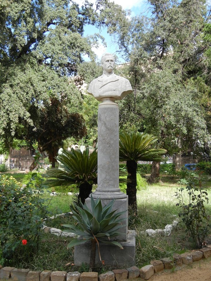 Enrico Albanese's bust, Palermo.JPG
